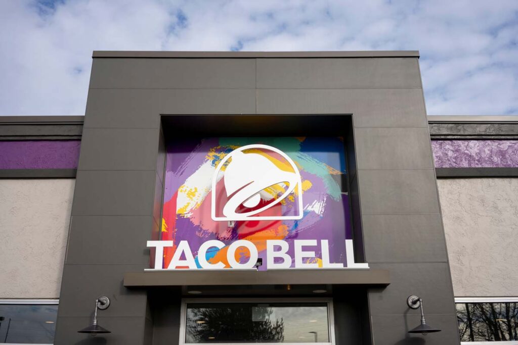 Close up of Taco Bell signage, representing the Taco Bell class action.