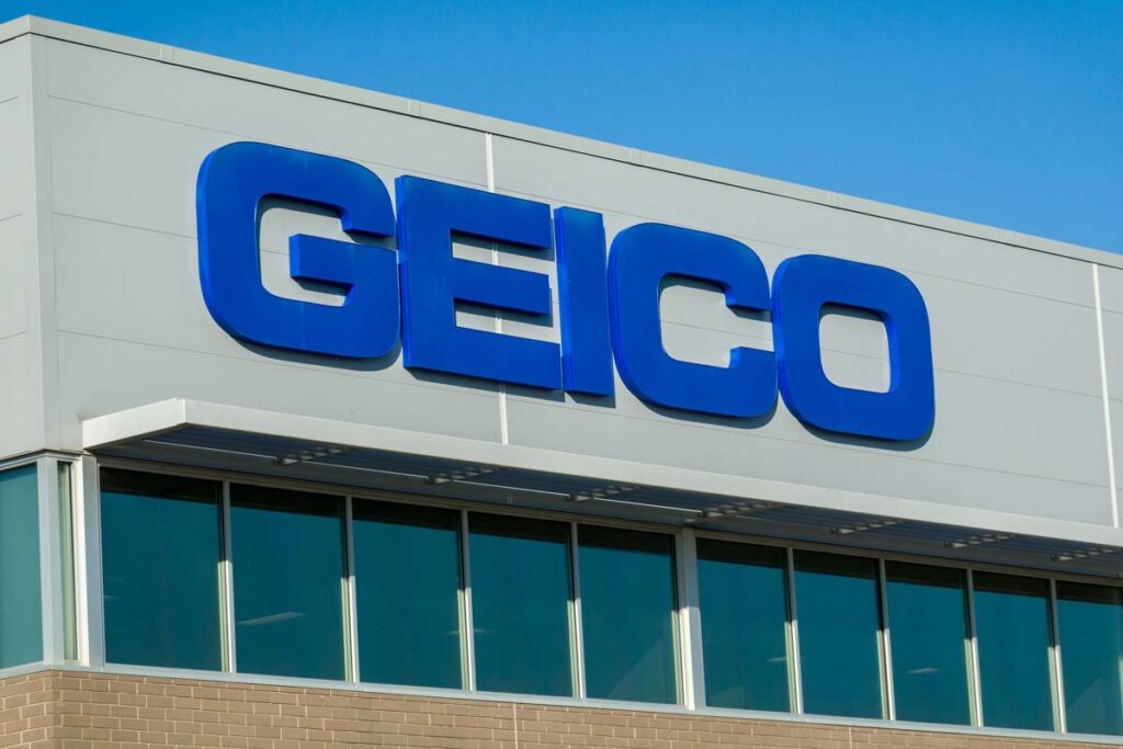 Close up of Geico signage, representing the Geico leased vehicle total loss class action.