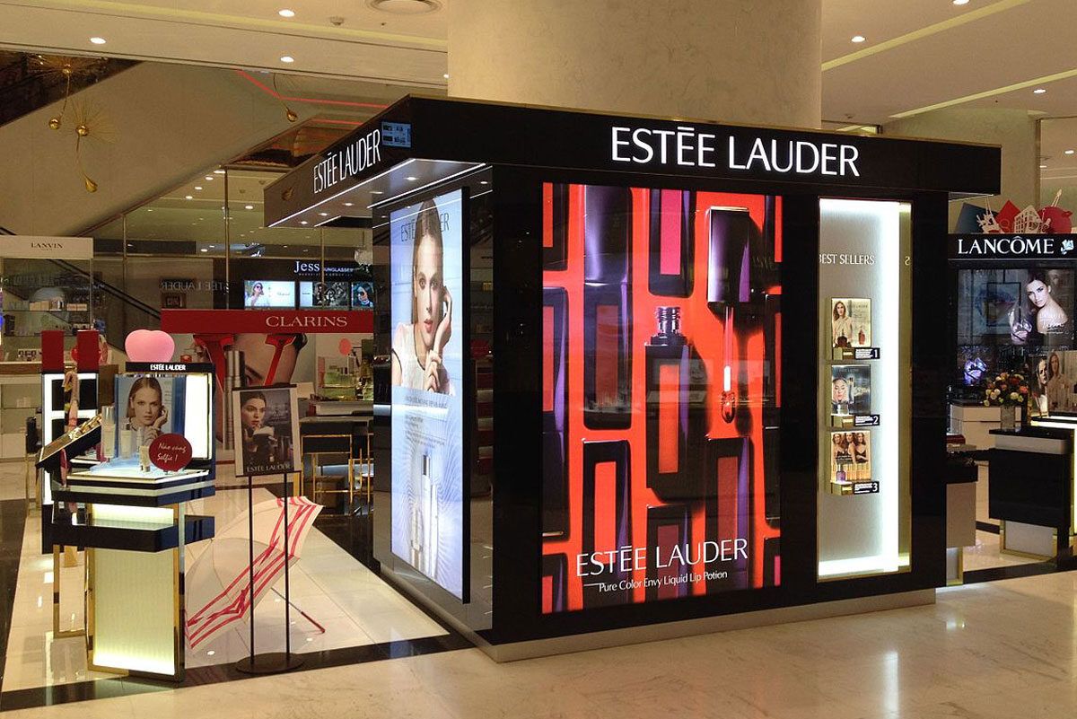 An Estee Lauder location inside of a mall - cosmetics class action