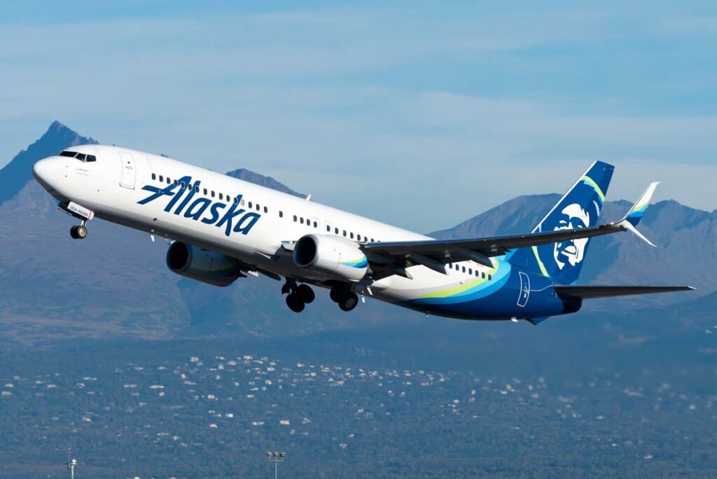 Alaska Airlines plane in flight, representing the Alaska Airlines Boeing door accident.