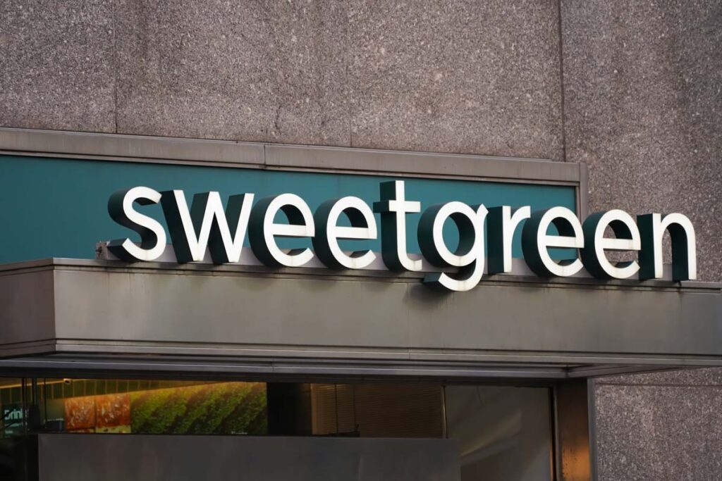 Close up of Sweetgreen signage, representing the Sweetgreen class action.
