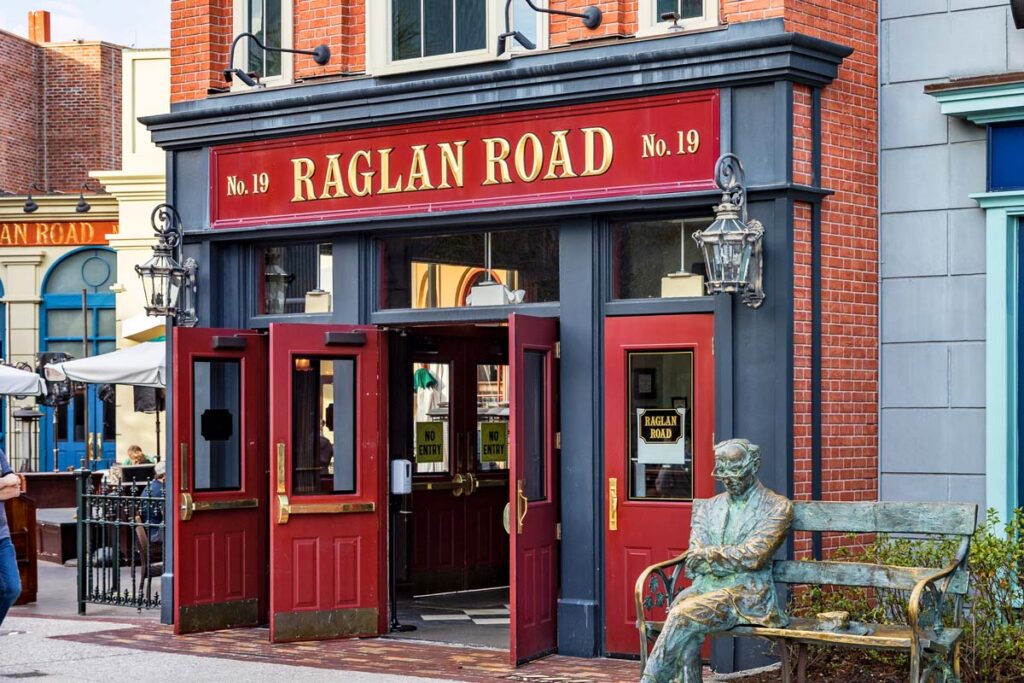 Exterior of the Raglan Road Irish Pub restaurant, representing the Disney lawsuit.