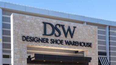 Close up of DSW signage, representing the DSW class action.