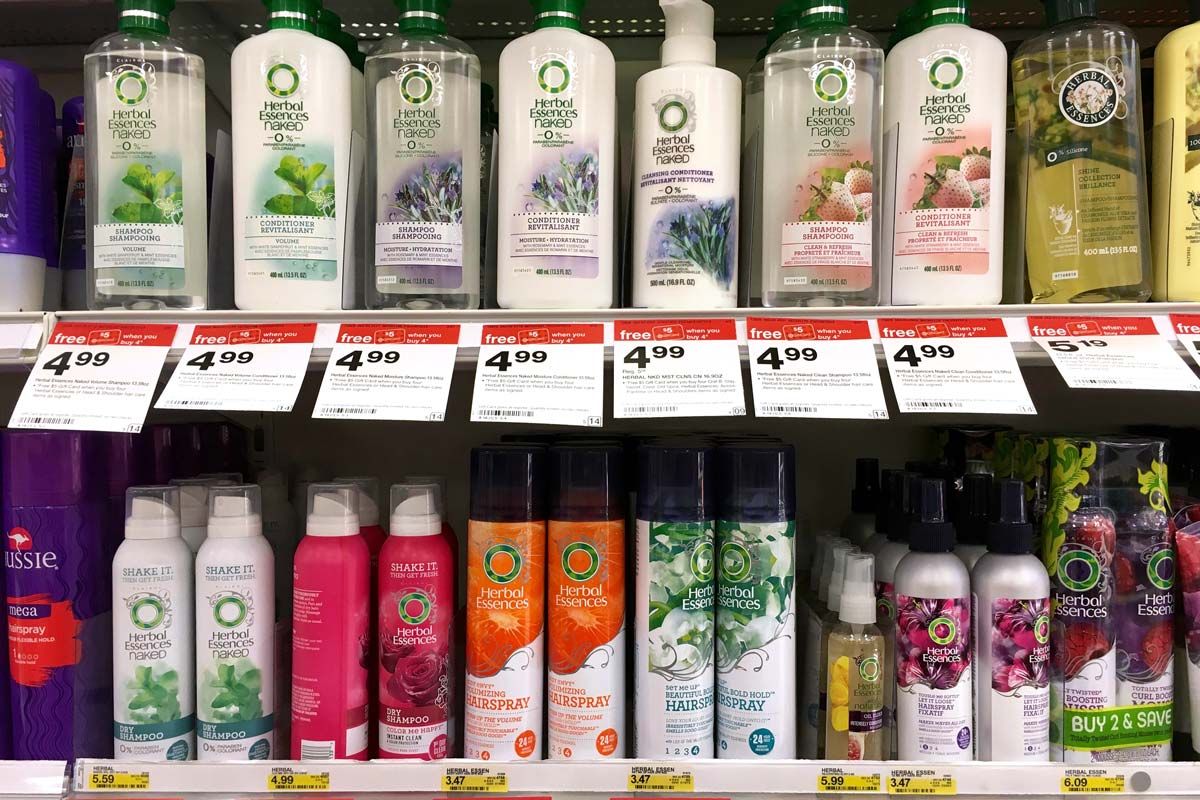 Herbal Essences products on a supermarket shelf, representing the Herbal Essences and Pantene class action.