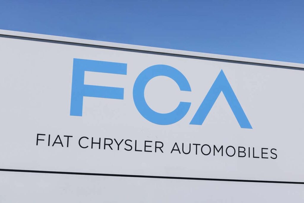 Close FCA logo, representing the Pacifica's class-action solution.