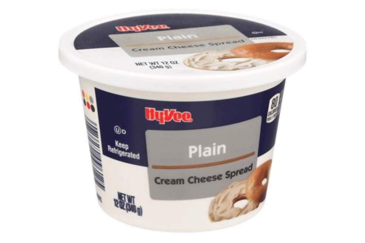 Product photo of recalled plain cream cheese by Hy-Vee, representing the Hy-Vee cream cheese spread recall.