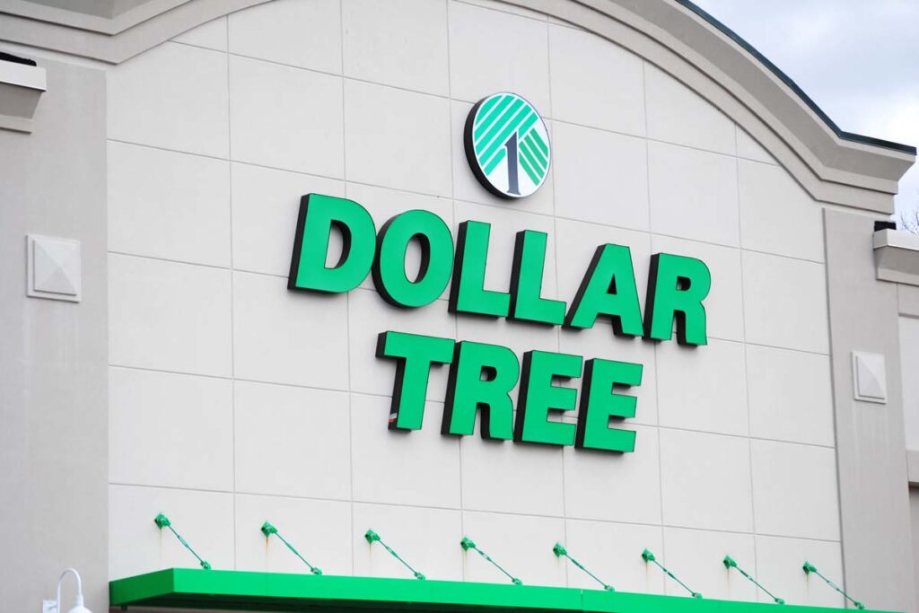 Close up of Dollar Tree signage, representing the Dollar Tree lawsuit.