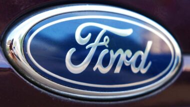 Close up of Ford emblem, representing the Ford F-150 recall.