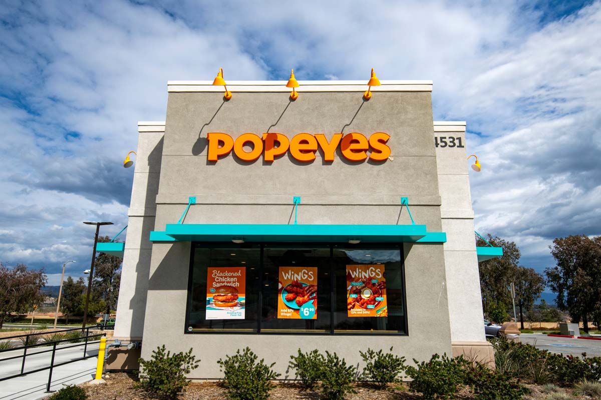 Class action lawsuit against Popeyes: Employees must work through lunch breaks