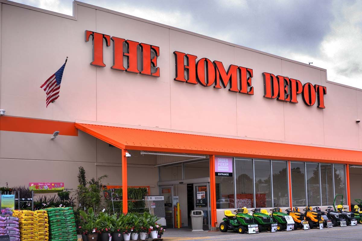 Home Depot class action lawsuit advertises false discounts