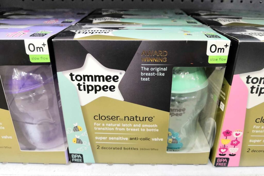 Close up of Tommee Tippee baby bottle products on a supermarket shelf, representing the Tommee Tippee class action.