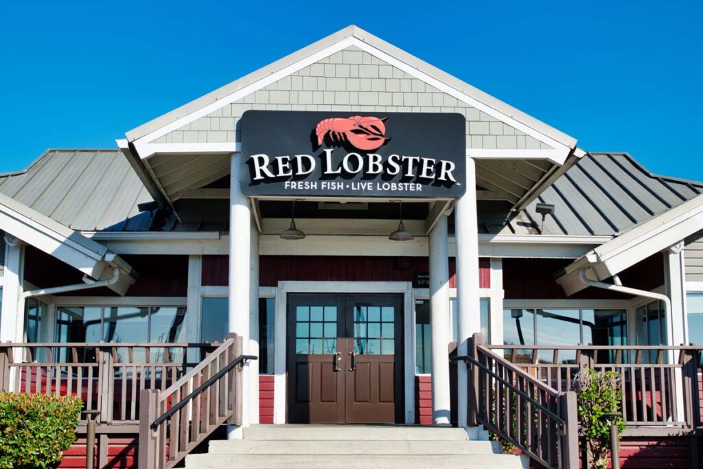 Exterior of a Red Lobster location, representing Red Lobster class action lawsuit.