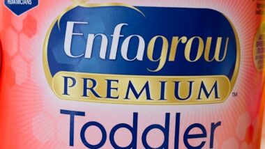 Close up of Enfagrow logo on product packaging, representing the Enfagrow class action.