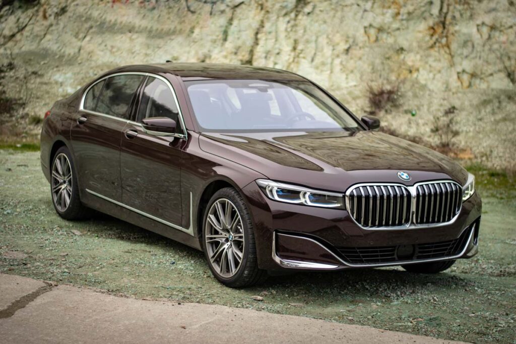 A 2020 BMW 7 Series on the side of a road, representing the BMW recall.