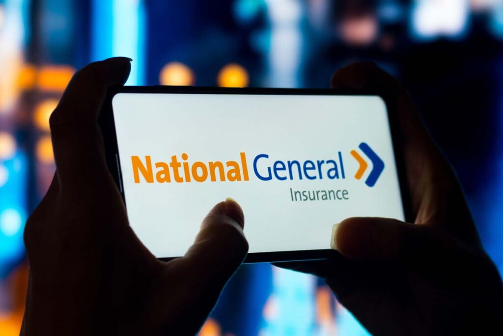 National General Insurance logo displayed on a smartphone screen, representing the insurance lawsuit.