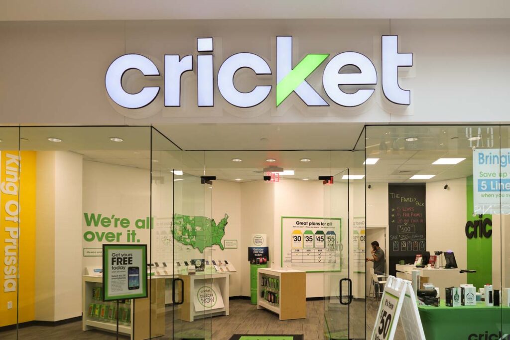 Cricket store entrance inside of an indoor mall, representing the Cricket Wirless class action.