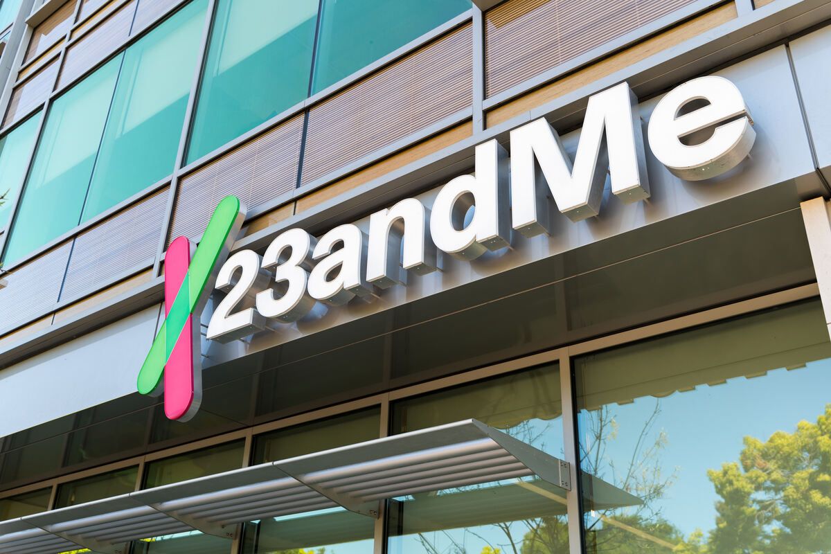 23andMe sign on headquarters in Cailfornia representing the 23andMe settlement.