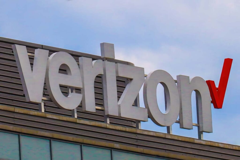 Close up of Verizon signage, representing the Verizon class action.