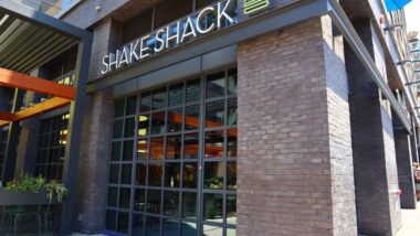 Shake Shack building location representing the Steak 'n Shake class action.