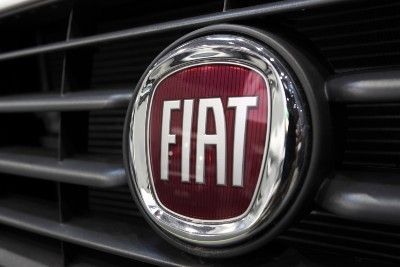 Fiat logo on car grille - Fiat emissions