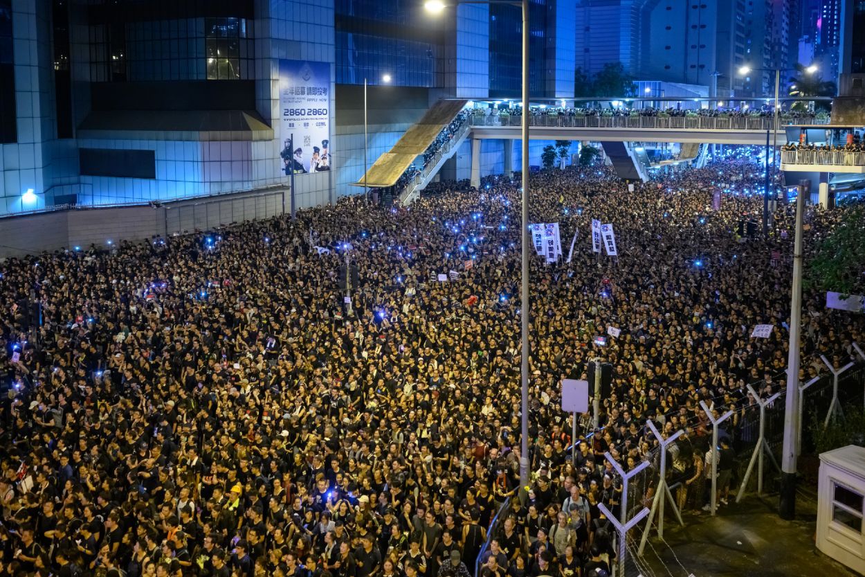 Massive crowd protests in Hong Kong in June 2019 - police brutality