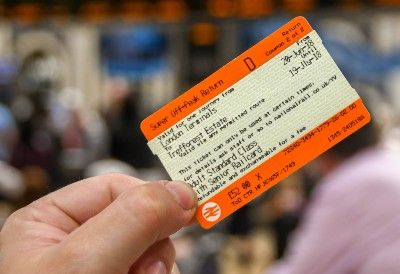 A passenger holds a train ticket - railcard refunds