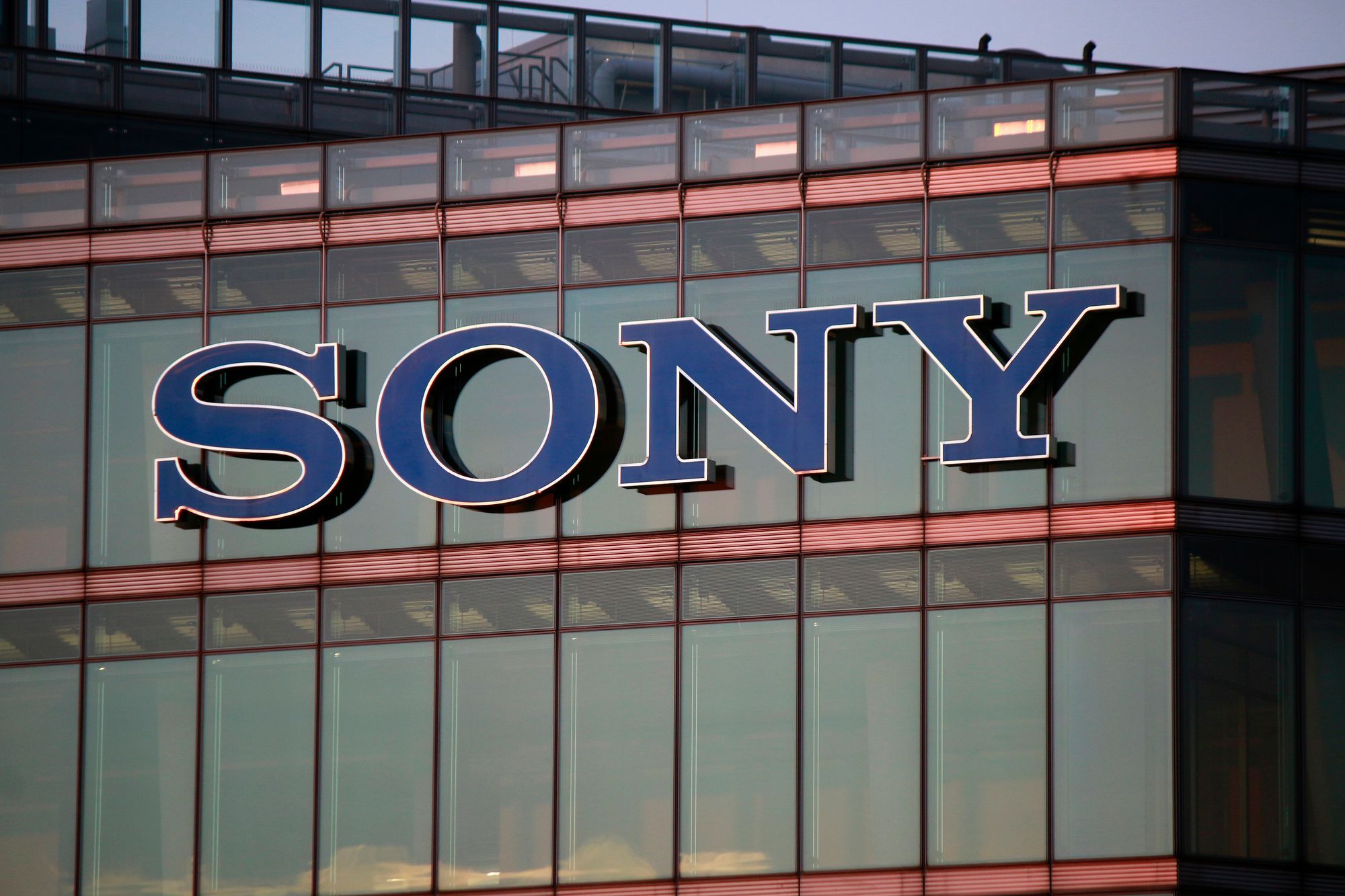 Sony building regarding the warranty class action lawsuit filed against the company over not paying shipping costs