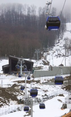 gondolas at Mont-Sainte-Anne regarding two accidents