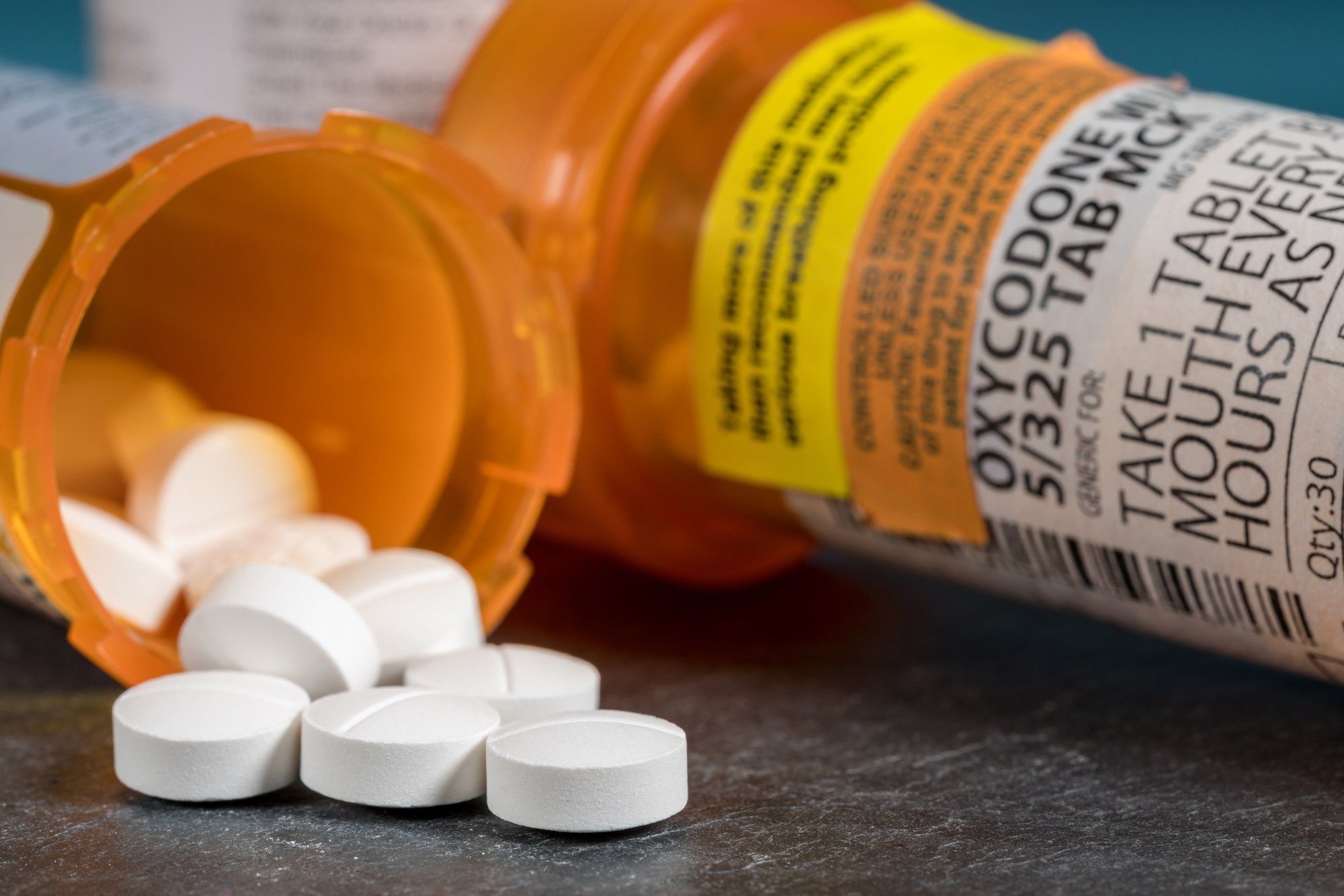 pills an dpill bottles regarding Canada provinces filing suit againt Purdue Pharma over opioid crisis