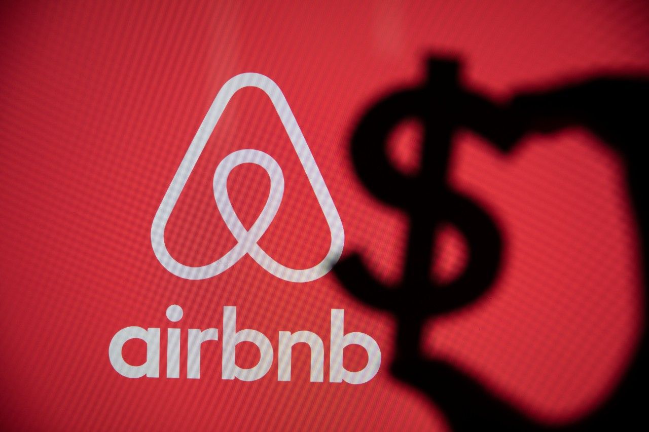 Judge Approves $6M Airbnb Fees Class Action Settlement - Top Class ...