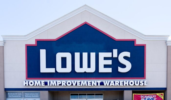 Close up Lowe's store sign on the building - lowe's lawsuit - lowe's class action