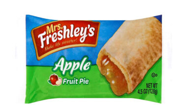 Product photo of recalled Mrs. Freshleys Apple Fruit Pies.